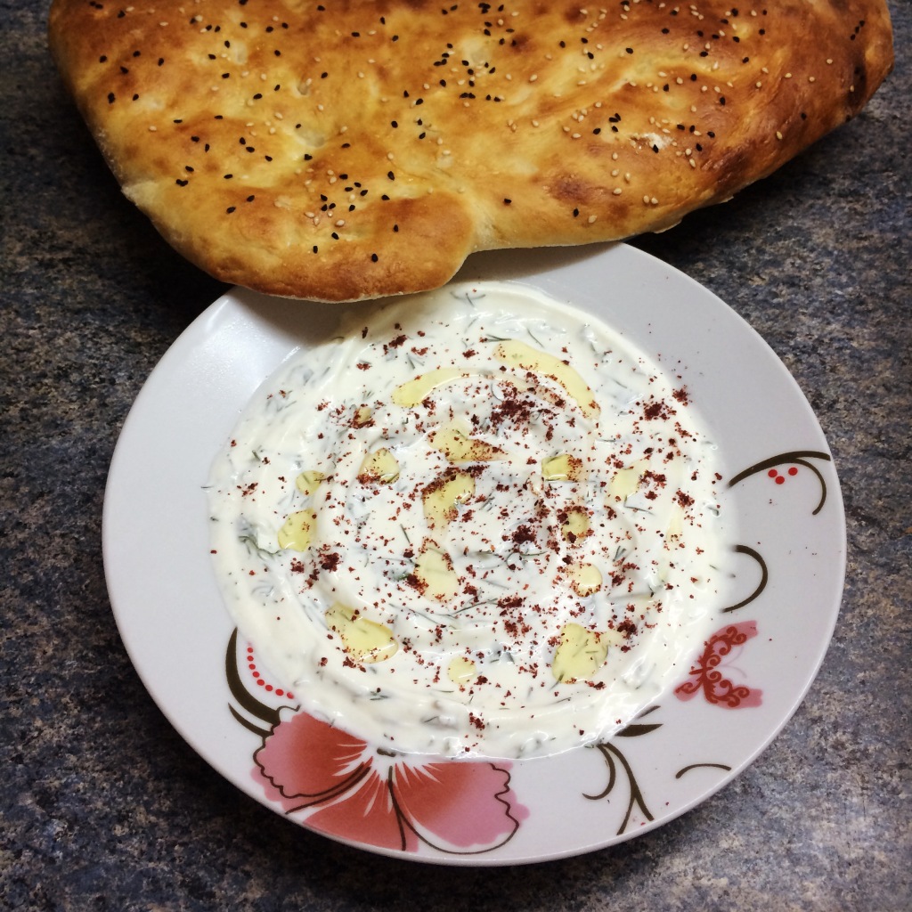 Haydari With Turkish Flatbread