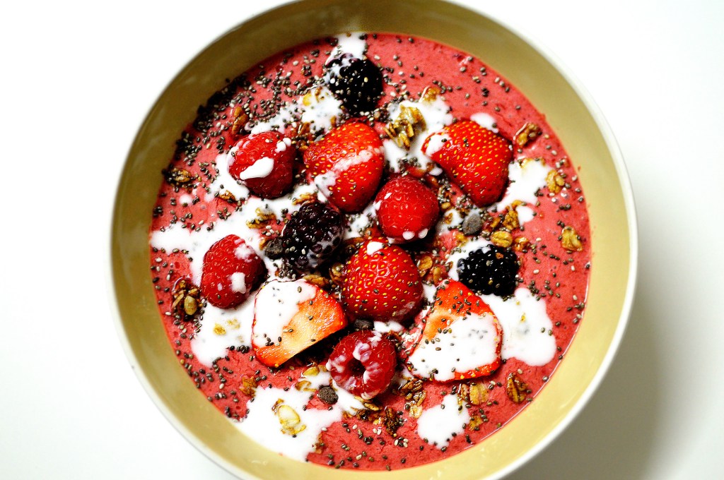 Berry & Coconut Smoothie Bowl