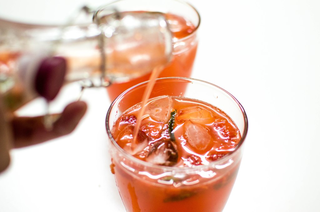 Strawberry And Mint Lemonade