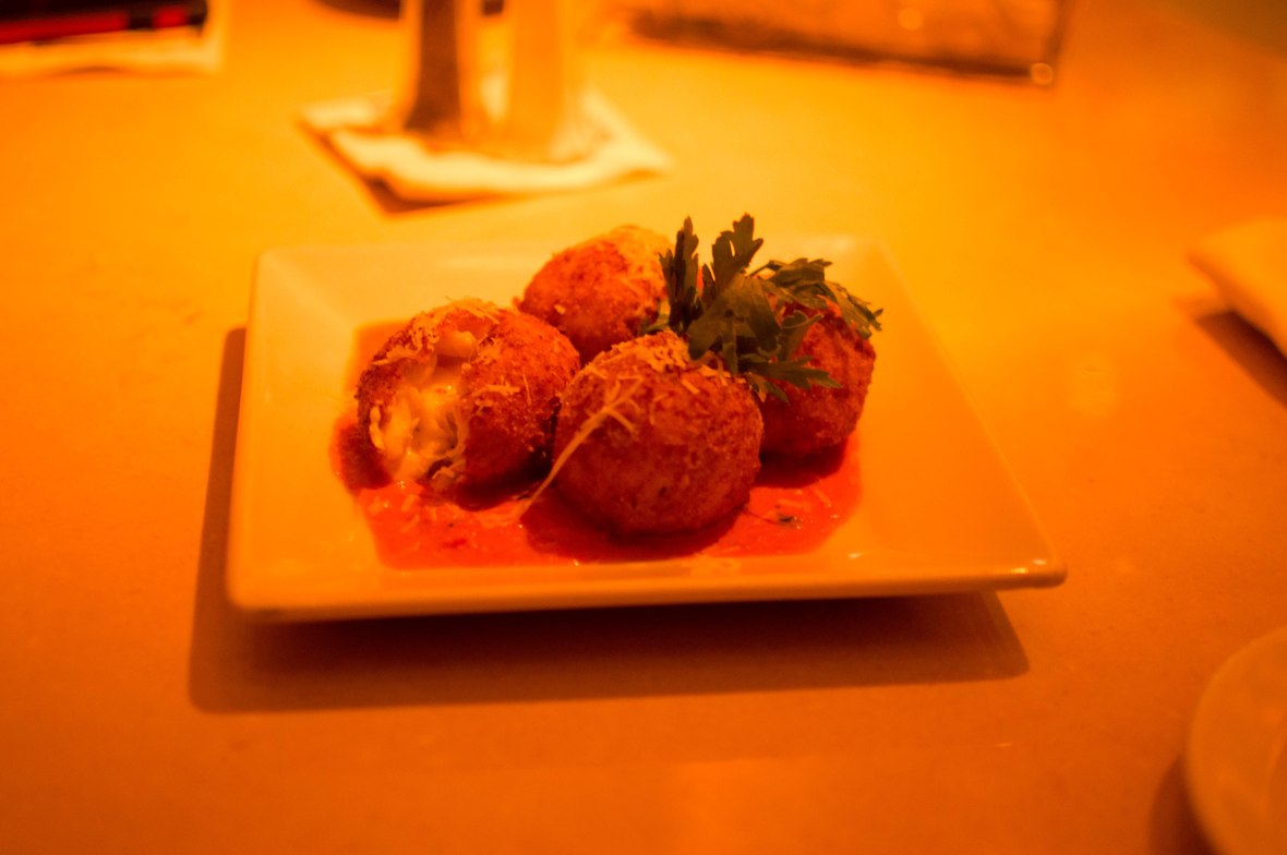 Fried Mac And Cheese, The Cheesecake Factory, JBR, Dubai, UAE (2)