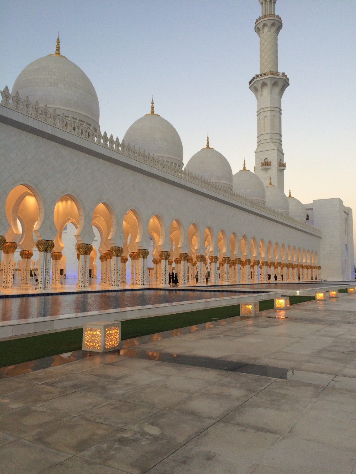 Pillars, Sheikh Zayed Grand Mosque, Abu Dhabi, UAE