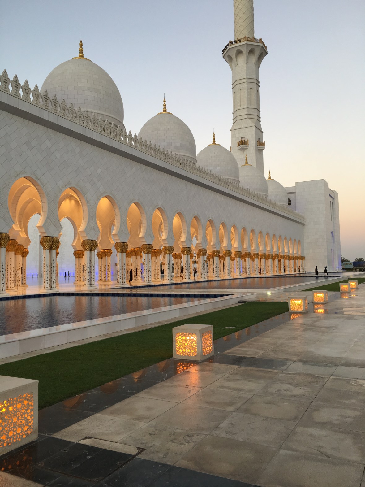 Sun Setting, Sheikh Zayed Grand Mosque, Abu Dhabi, UAE