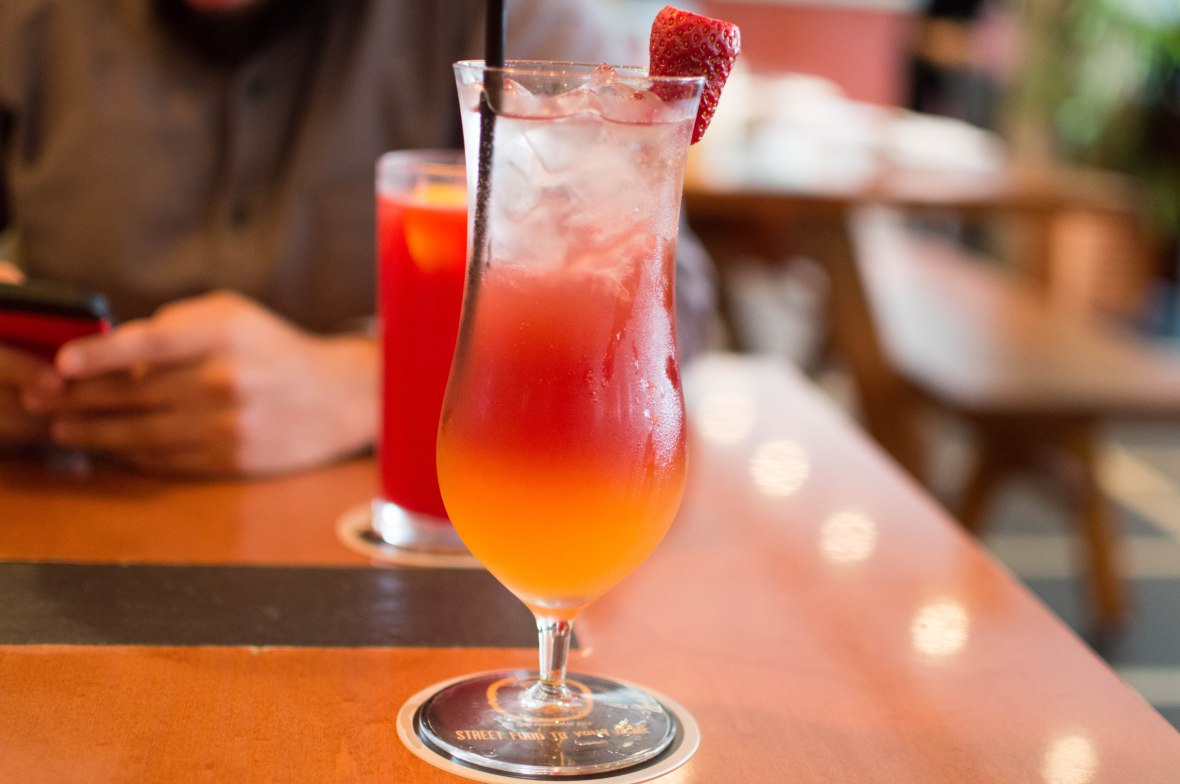 Passion Sensation &amp; Strawberry Lemonade, The Noodle House, Gloria Hotel, Dubai, UAE