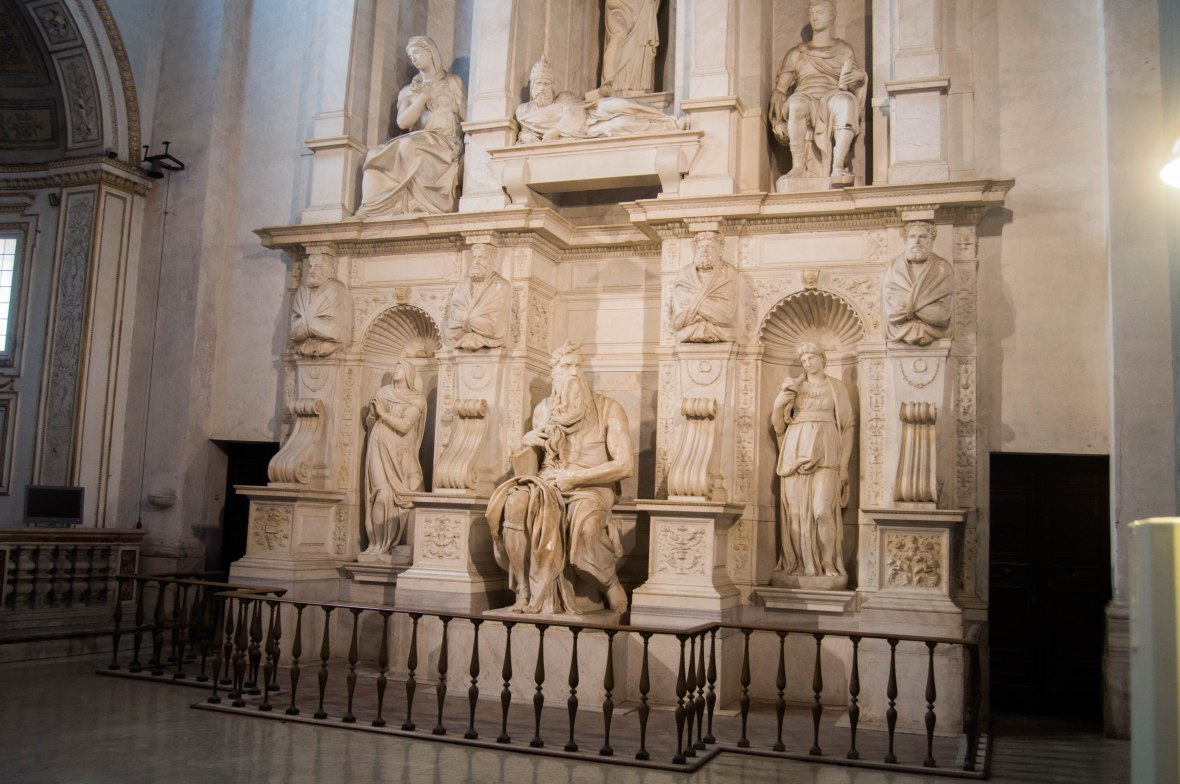 Michelangelo's Moses, Basilica di San Pietro in Vincoli, Rome, Italy.jpg