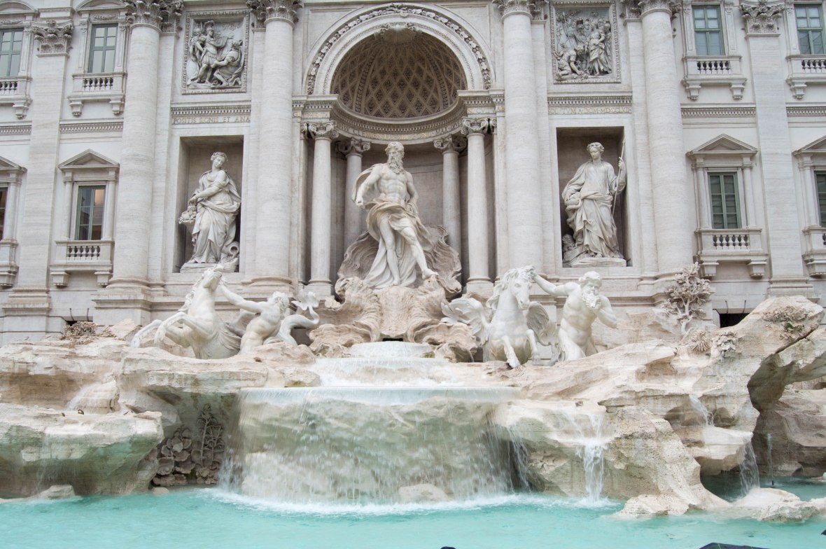 Trevi Fountain, Rome, Italia