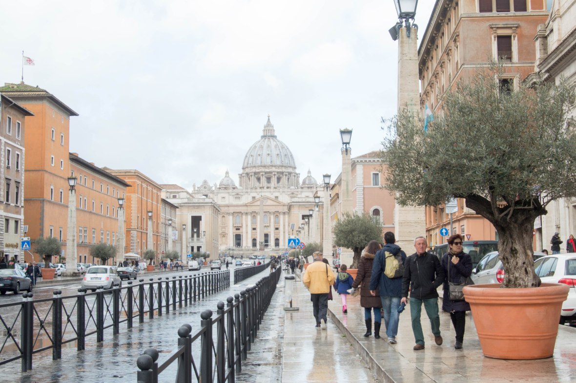 Walking To Basilica Di San Pietro, Vatican