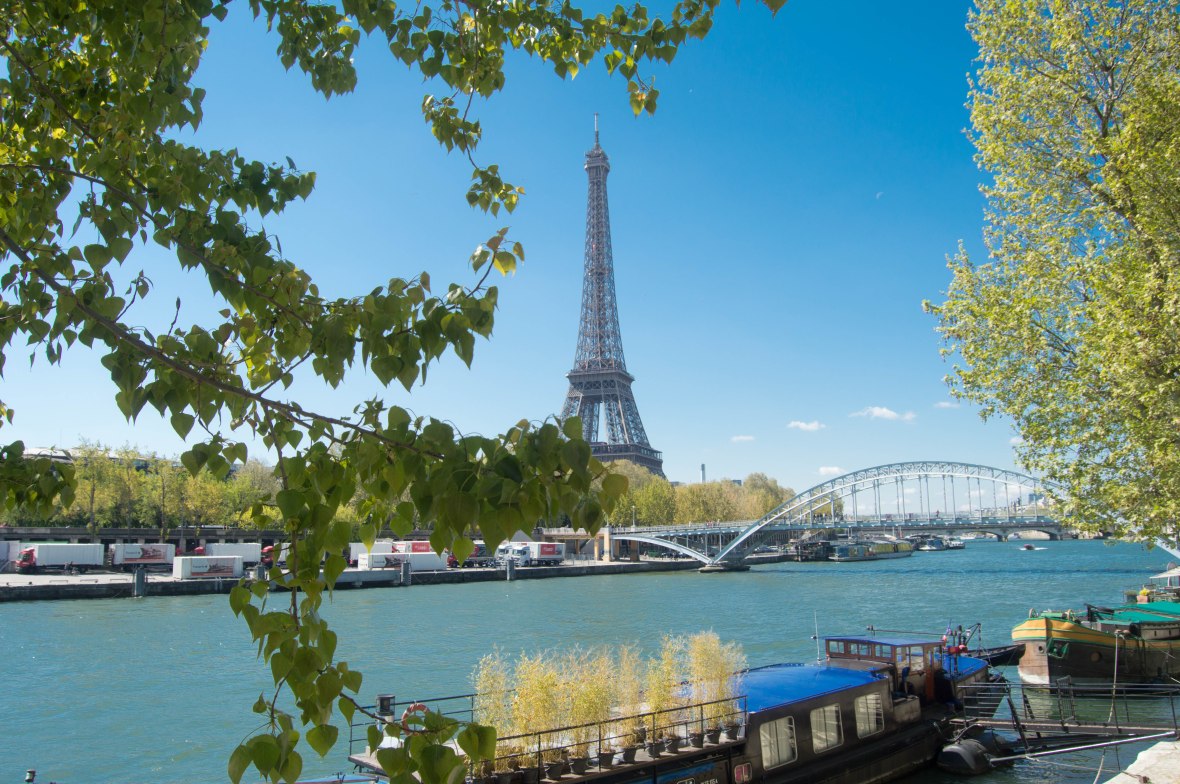 eiffel tower from avenue de new york, paris, france