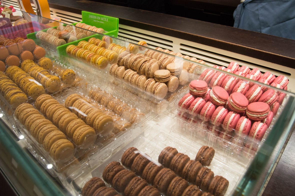 Macaron Display, Pierre Herme, Paris, France