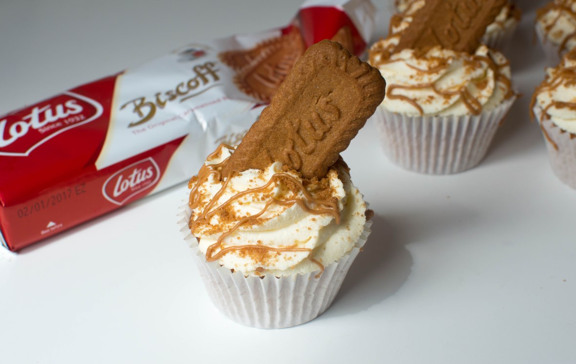 Lotus Biscoff Cupcakes With Whipped Cream Frosting, Crumbled Biscuits And Drizzle - Kay's Kitchen