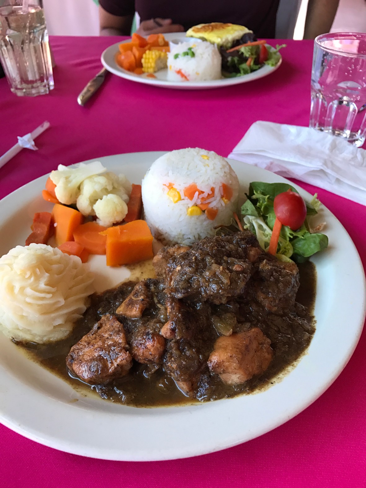 chicken-denningvleis-and-bobotie-bo-kaap-kombuis-cape-town-south-africa