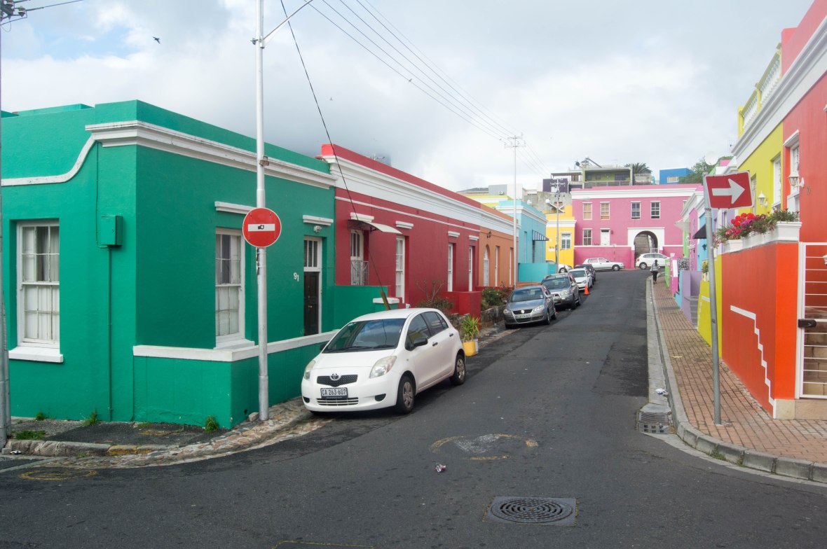 colourful-houses-chiappini-street-bo-kaap-cape-town-south-africa