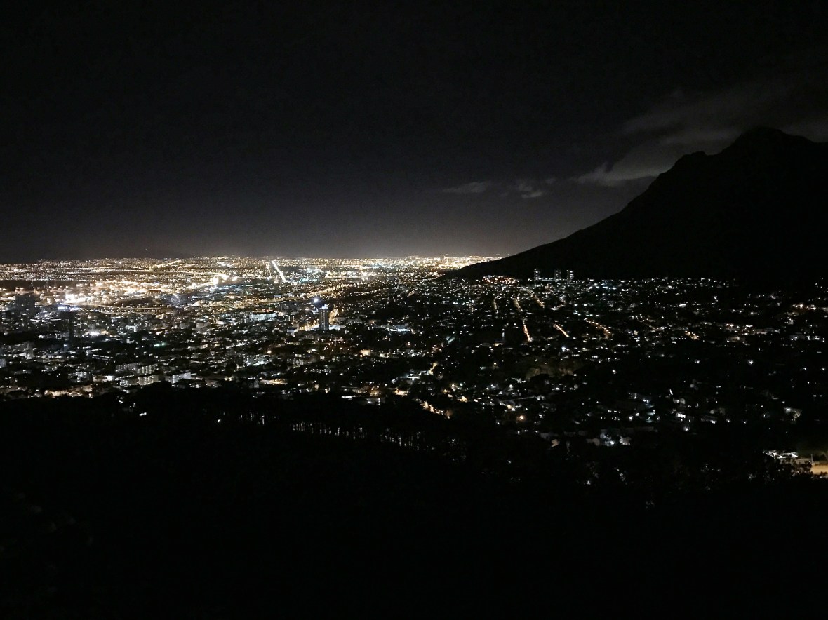 nightfall-lions-head-cape-town-south-africa