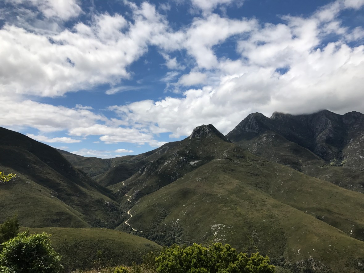 oudtshoorn-mountains-south-africa