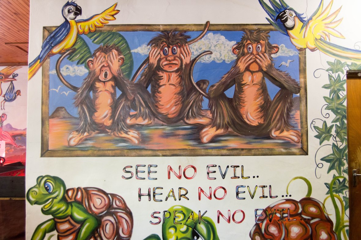 see-no-evil-hear-no-evil-speak-no-evil-mural-monkey-town-cape-town-south-africa
