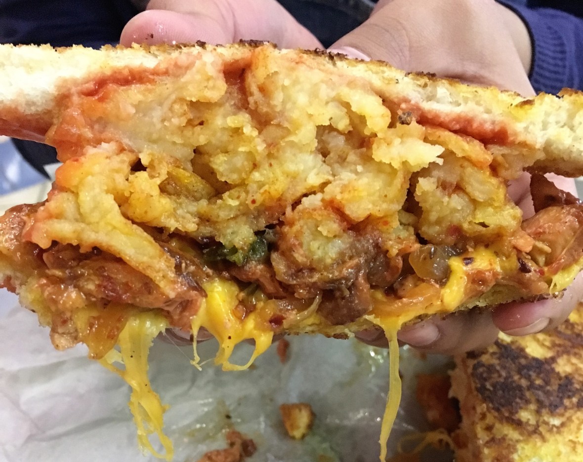 special-stirfry-chicken-sandwich-akhalwayas-sandton-shopping-centre-johannesburg-south-africa