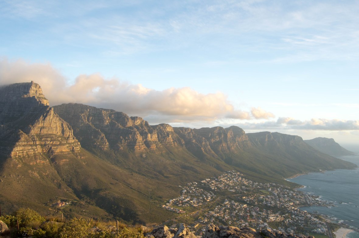 sun-setting-over-the-twelve-apostles-lions-head-cape-town-south-africa