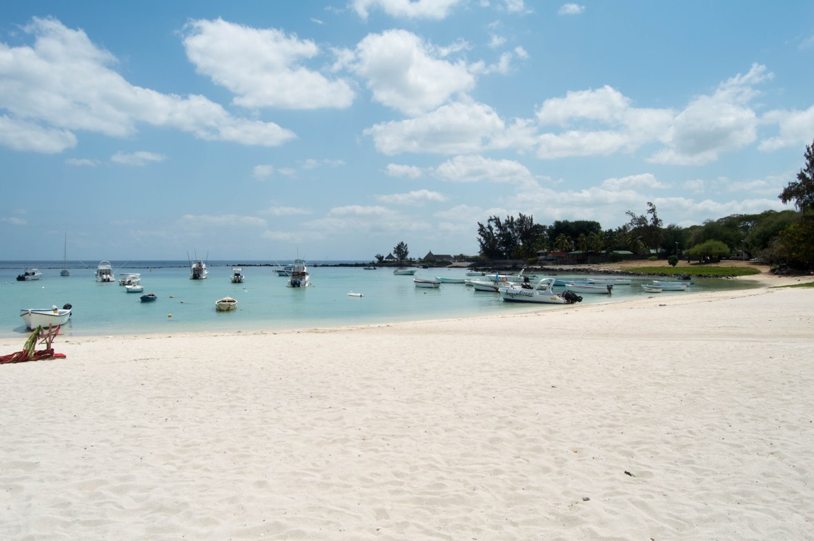 flic-en-flac-beach-mauritius