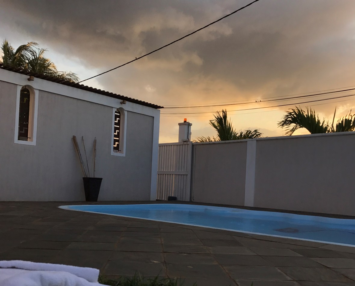 pool-airbnb-ponte-au-sables-mauritius