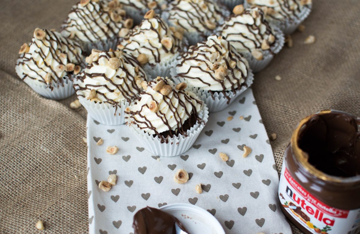 hazelnut-and-chocolate-nutella-cupcakes