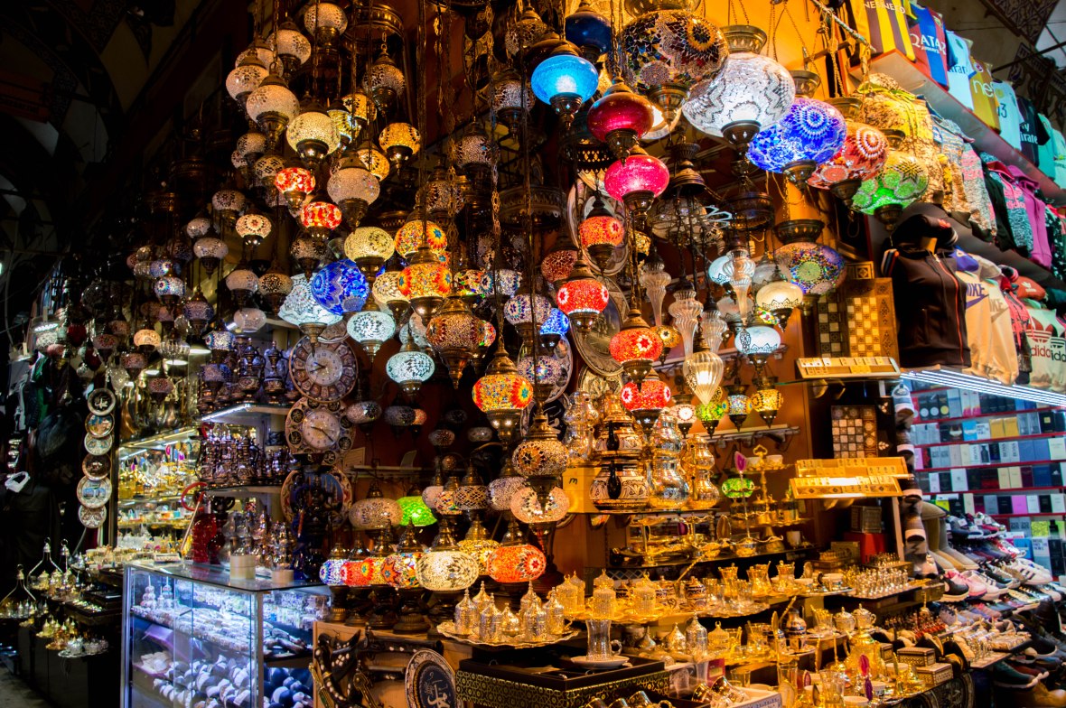 lanterns-grand-bazaar-istanbul-turkey