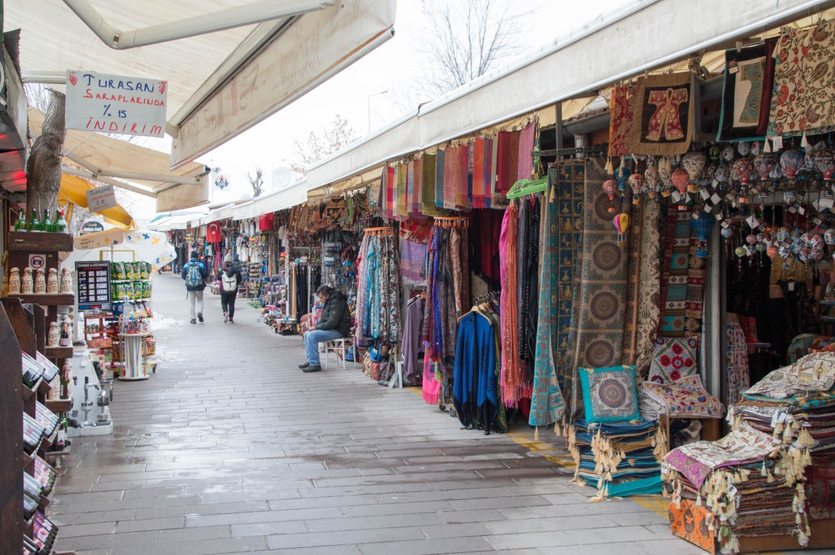 market-cappadocia-turkey