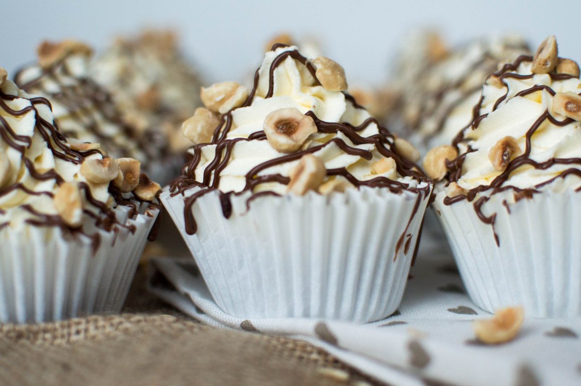 nutella-cupcakes-with-hazelnut-whipped-cream-and-toasted-nuts
