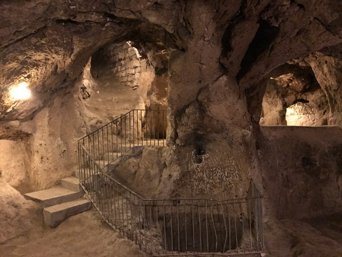 underground-city-derinkuyu-capadoccia-turkey