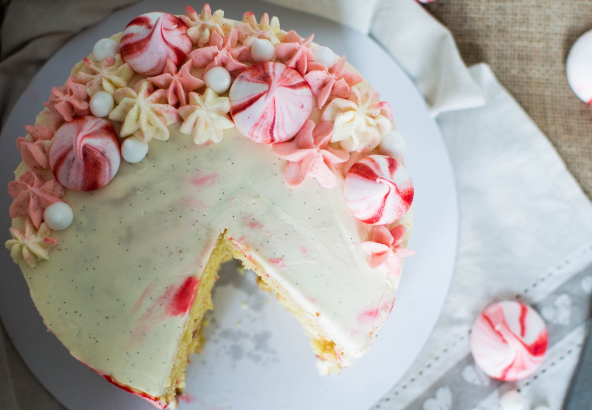 Vanilla &amp; Raspberry Cake