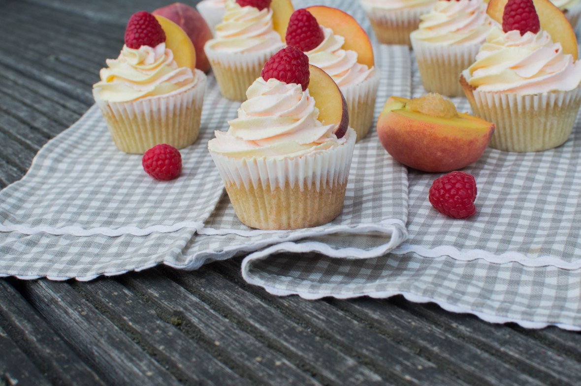 Raspberry And Peach Swirl Cupcakes - Kay's Kitchen
