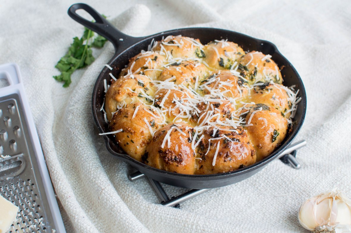 Garlic Doughballs - Kay's Kitchen