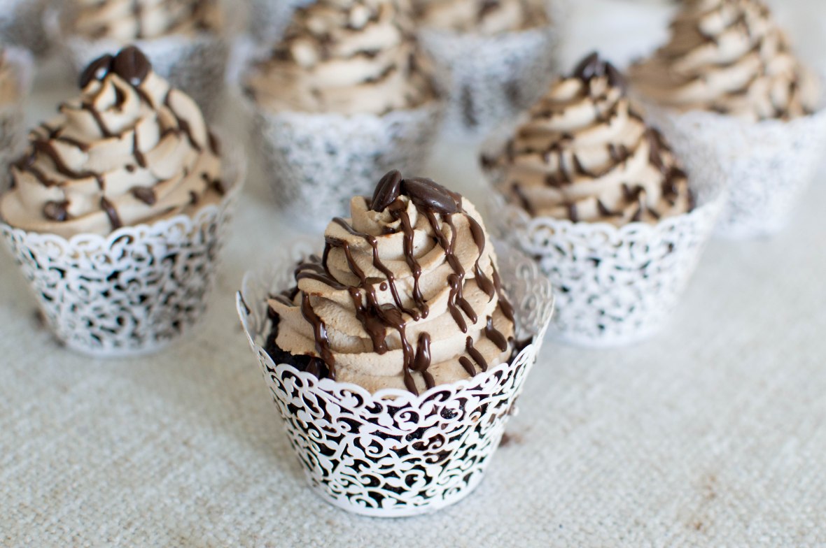 Mocha Cupcakes With Dark Chocolate Drizzle - Kay's Kitchen