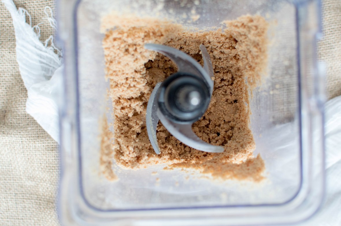 grinding roasted cashew nuts - kay's kitchen