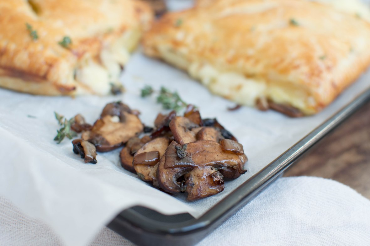 Mushrooms Cooked With Black Garlic, Onions, Thyme And Honey - Kay's Kitchen