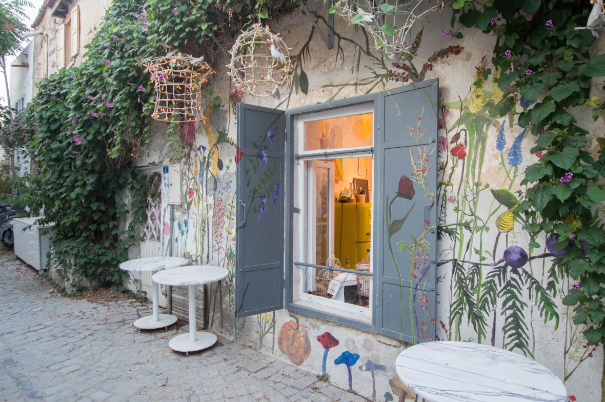 Painted Walls, Alacati, Turkey