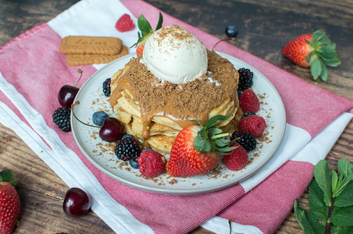 Speculaas Pancakes - Kay's Kitchen