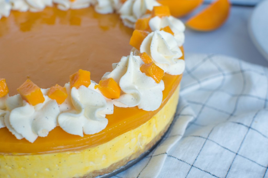 No Bake Alphonso Mango Cheesecake - Kay's Kitchen