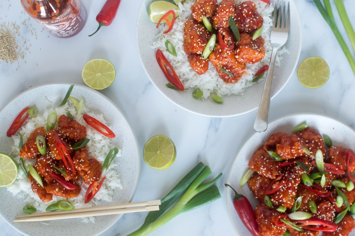 Crispy Chicken Bites Tossed In Sriracha &amp; Maple Syrup Sauce - Kay's Kitchen